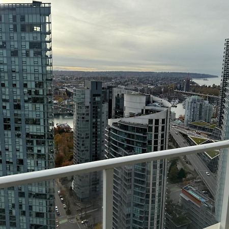 Beautiful 1 Bedroom Condo In Yaletown Vancouver Exterior photo